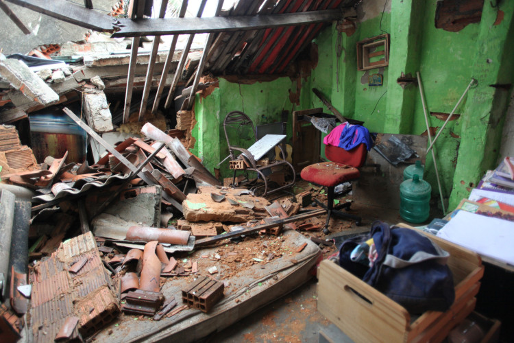 Desabamento de residências no Mucuripe devido a forte chuva
