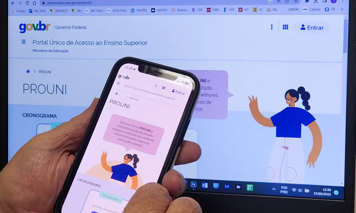 Prouni: prazo para comprovar dados termina nesta terça-feira