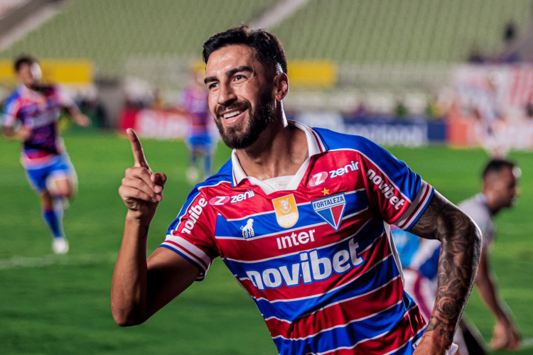 Atacante Lucero comemora gol no jogo Barbalha x Fortaleza, na Arena Romeirão, pelo Campeonato Cearense 2024