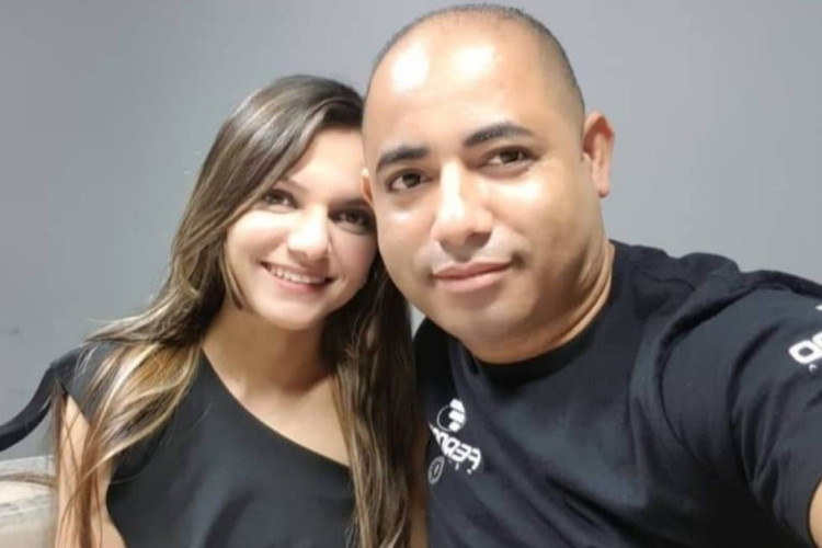 ￼CANTORA e o marido estavam desaparecidos desde domingo, 18