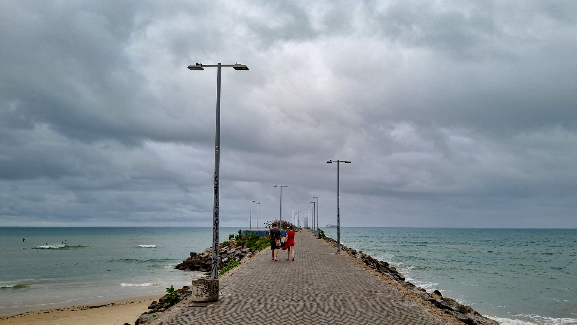 ￼FUNCEME fez previsão de mais chuvas par esta quinta-feira (Foto: AURÉLIO ALVES)