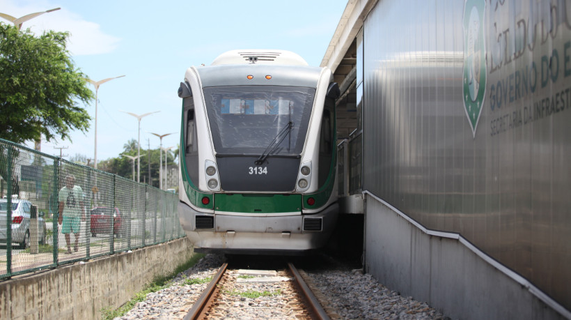 Metrô e VLTs devem funcionar gratuitamente neste domingo, 27