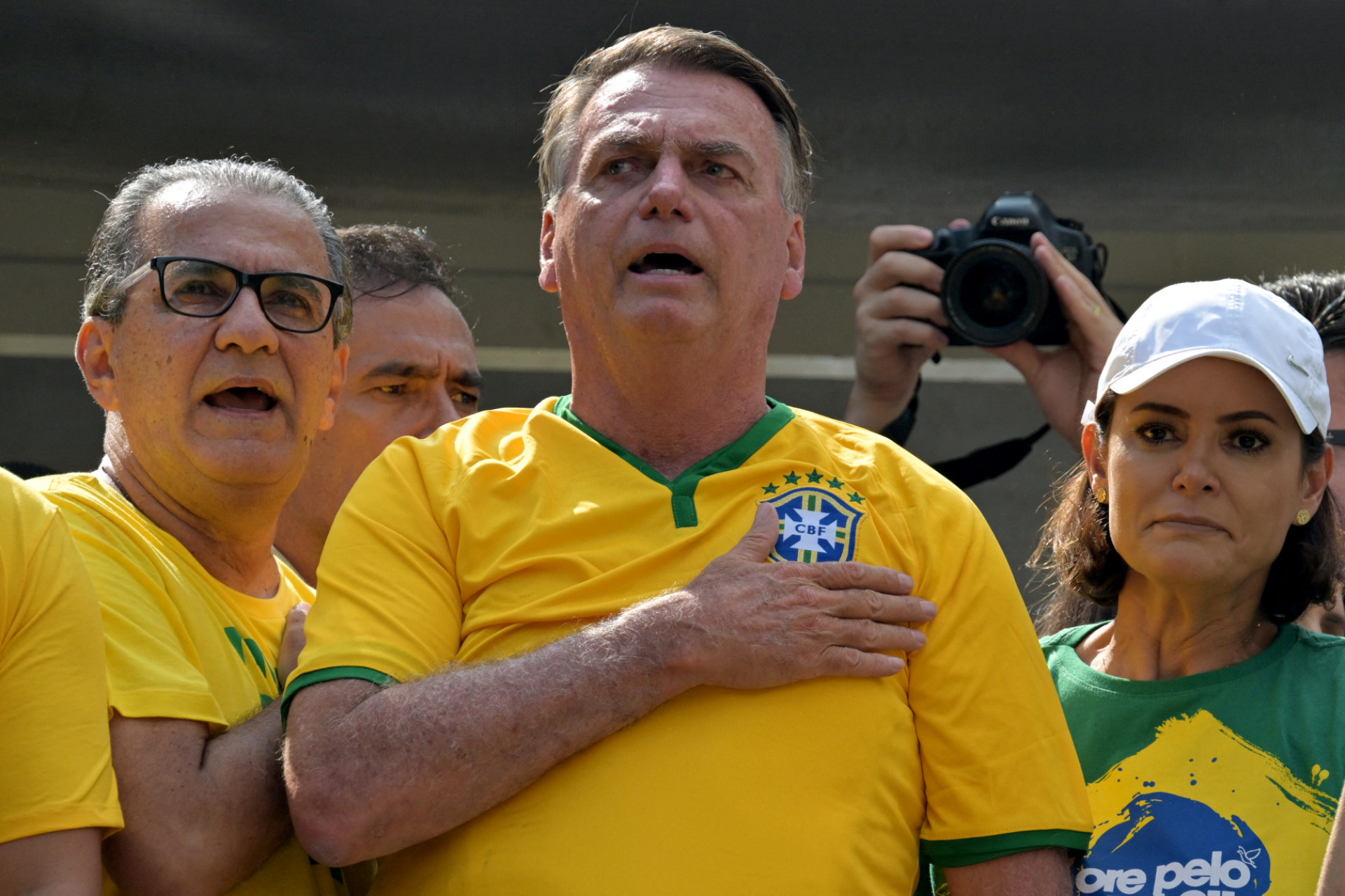 Ex-presidente Jair Bolsonaro durante ato na Avenida Paulista no último domingo, 25 (Foto: NELSON ALMEIDA / AFP)