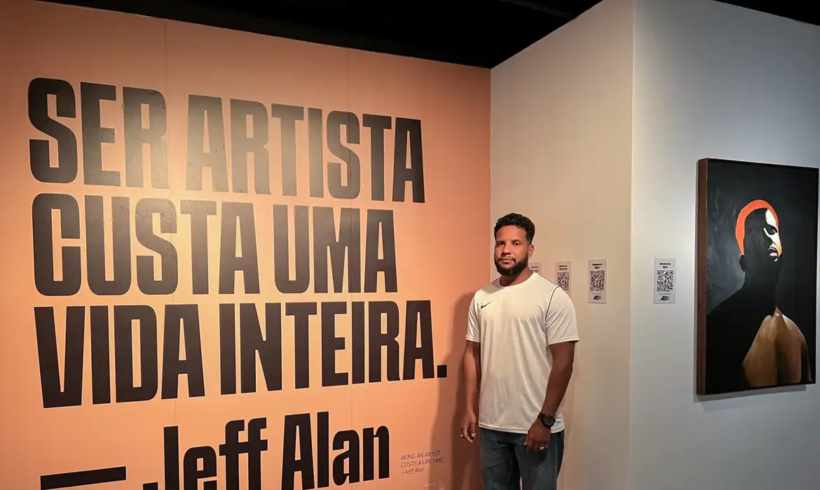 Mostra de Jeff Alan traz visibilidade à população negra, diz curador