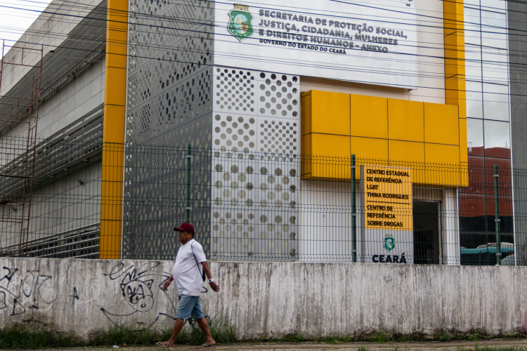 Fachada da Decrim, em Fortaleza. 180 ocorrências foram registradas em um ano de funcionamento