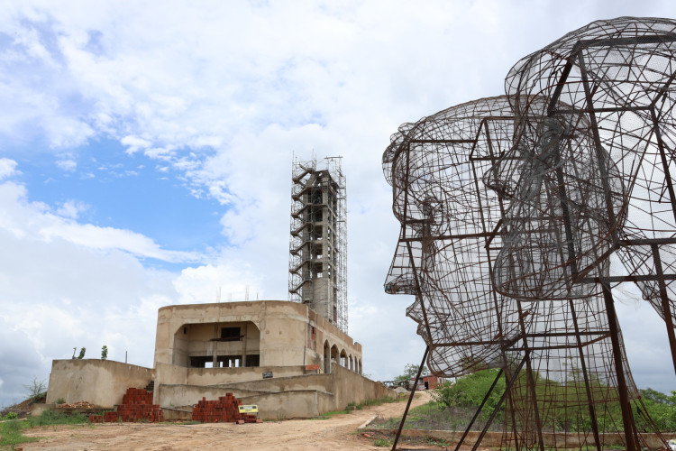 MONUMENTO para Santo Antônio está sendo construído em Caridade