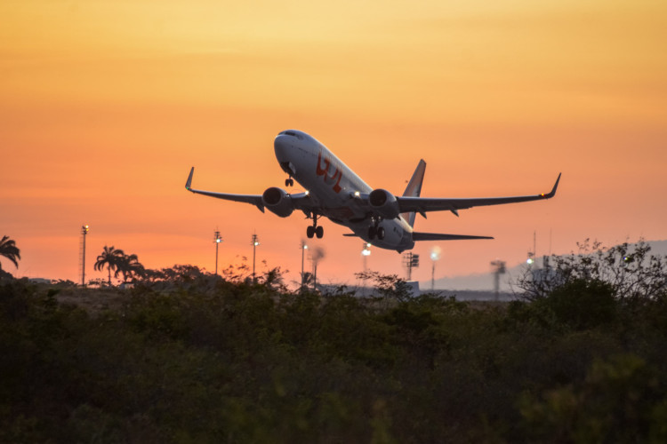 Companhias aéreas de vários países do mundo suspenderam voos