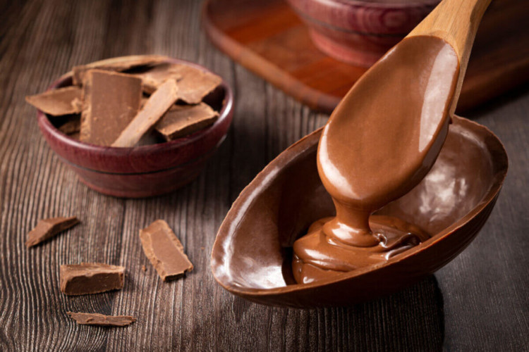 Ovo Páscoa trufado com chocolate ao leite (Imagem: WS-Studio | Shutterstock)