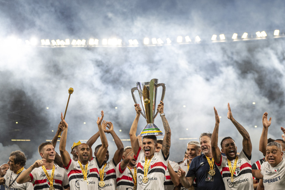 São Paulo bateu o rival Palmeiras nos pênaltis. As equipes haviam conquistado, respectivamente, a Copa do Brasil e o Brasileirão de 2023(Foto: Alessandra Torres)