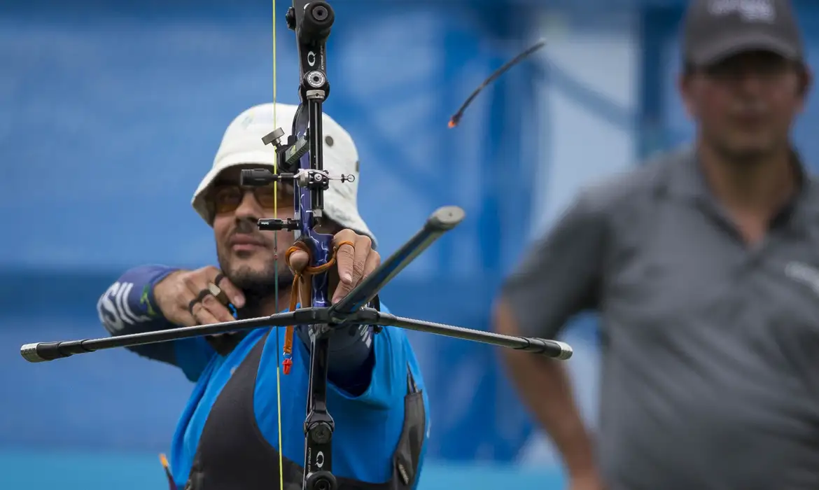 Jogos Paralímpicos: Luciano Rezende garante vaga no tiro com arco