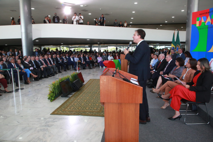 O anúncio foi feito na manhã desta quinta-feira, 7, no Palácio do Planalto