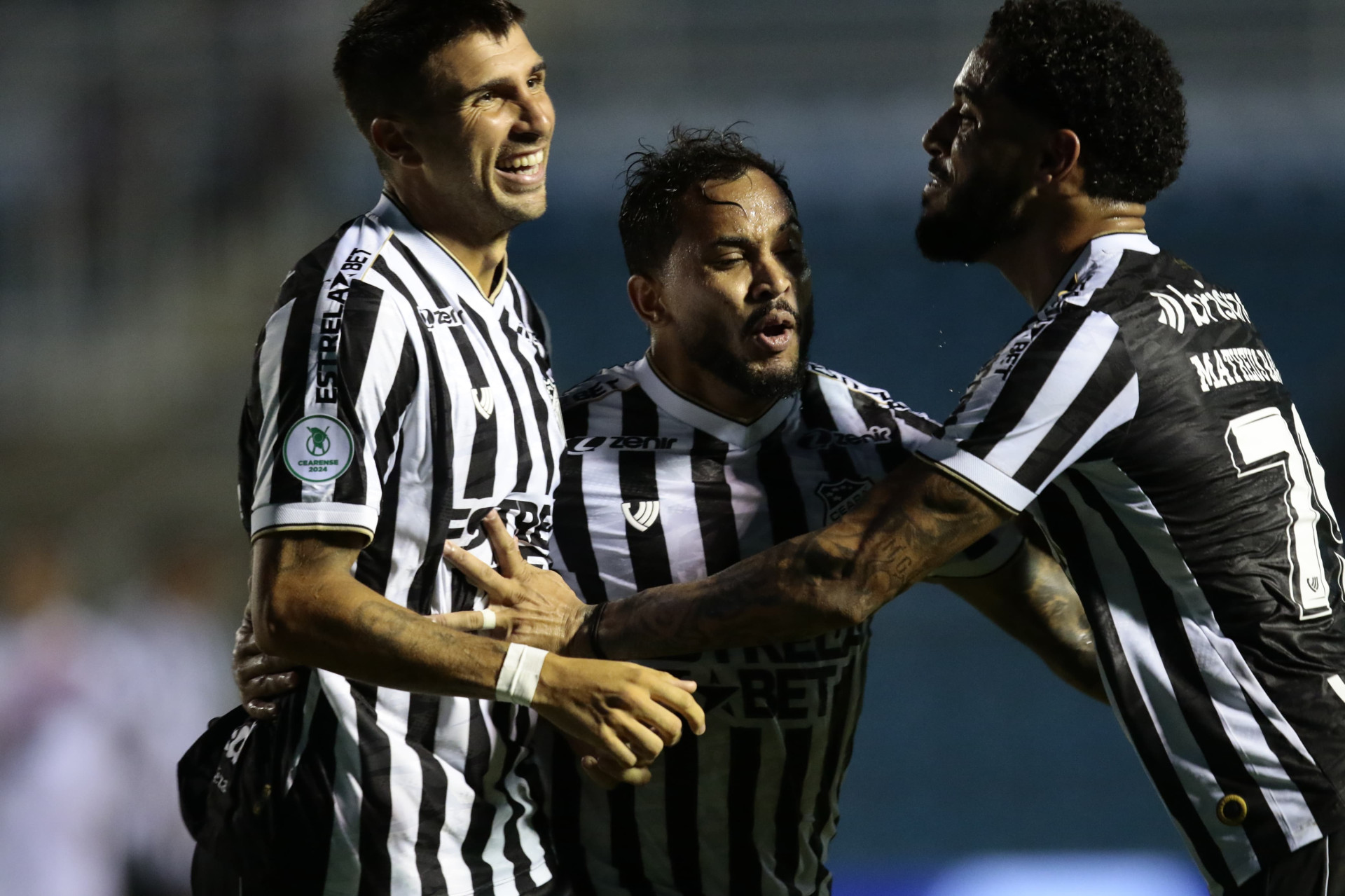 Lourenço comemora gol marcado para o Ceará diante do Ferroviário, pelas semifinais do Campeonato Cearense 2024.  (Foto: Samuel Setubal/O POVO)