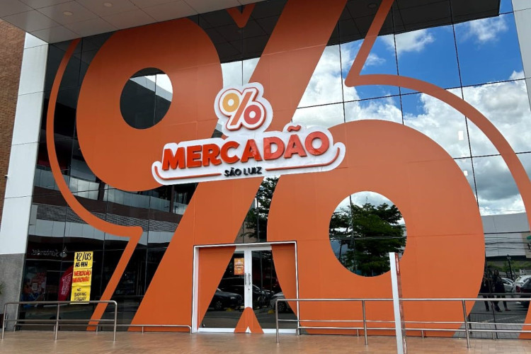 Veja a fachada do Mercadão em Maracanaú