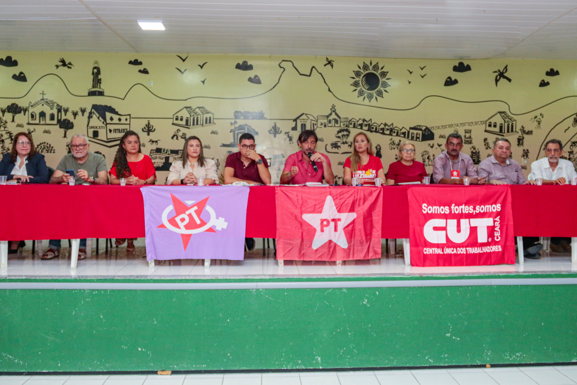  Encontro do PT em Fortaleza definiu o método de escolha da candidatura do partido à Prefeitura  (Foto: Yuri Allen/Especial para O Povo)