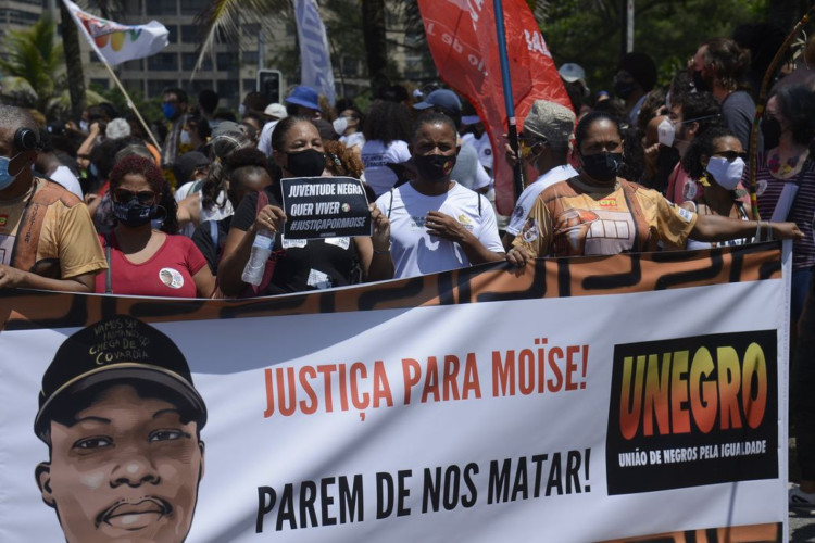 Acusados de matar congolês vão a júri popular no Rio