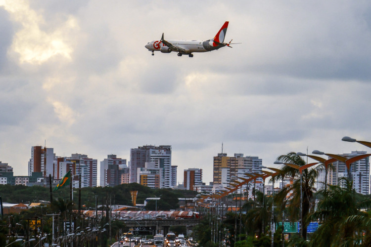 Voa Brasil: Nessa fase, a estimativa do governo é de que serão ofertadas até cinco milhões de passagens