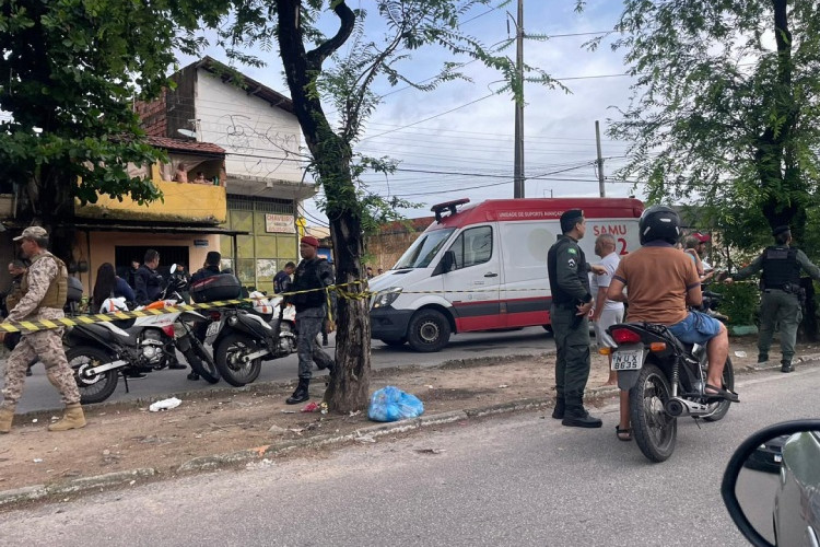 Avenida Osório de Paiva, onde fica localizada a distribuidora onde o crime ocorreu, foi interditada