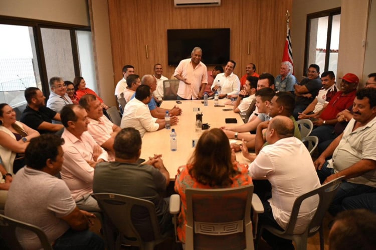 Catanho em reunião com prefeito Valim e vereadores da base governista