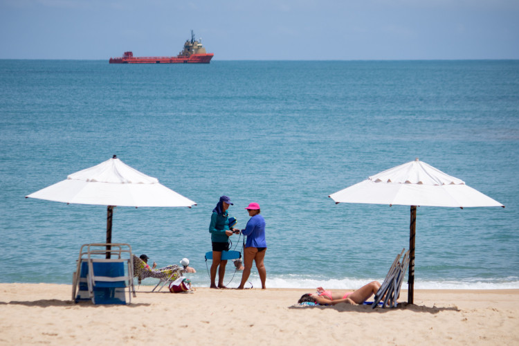 Dois pontos da Praia de Iracema se encontram próprios para banho