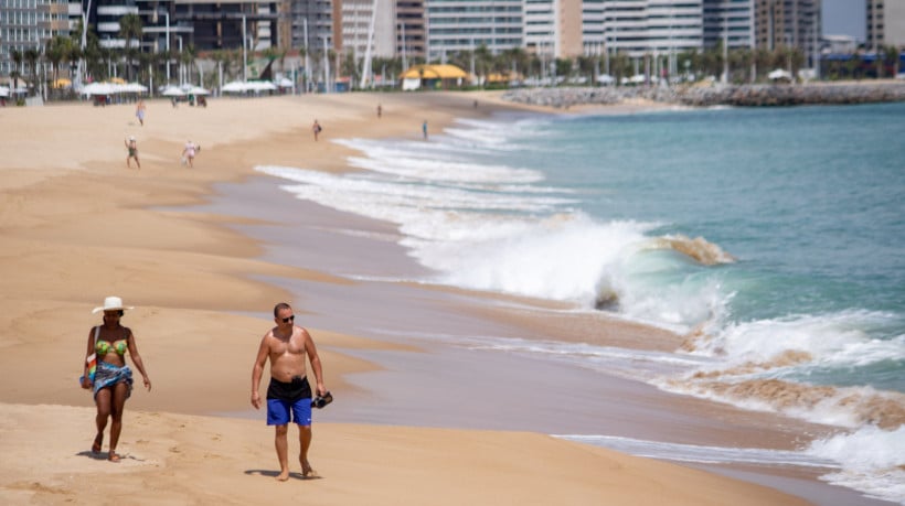 Nenhum ponto da Praia de Iracema e Praia do Futuro se encontra própria para banho