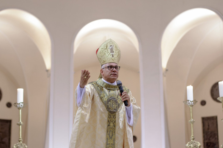 Dom Gregório também presidiu a missa de lava-pés, na Catedral de Fortaleza