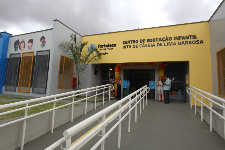 FORTALEZA, CEARÁ, BRASIL,03.04.2024: Prefeito Sarto inaugura novo CEI no Canindezinho.