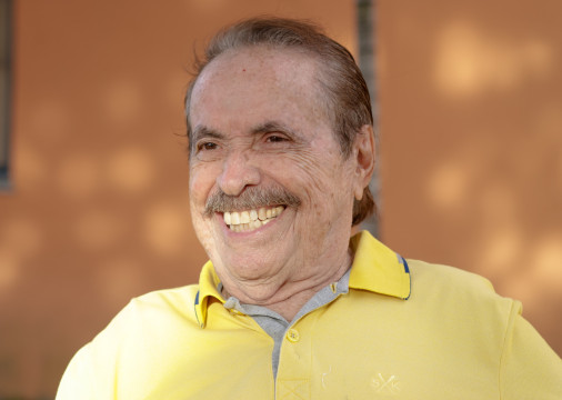 Jânio Soares, fotografado em 3 de abril de 2024 durante visita do O POVO ao Bar Mincharia, do qual foi co-fundador