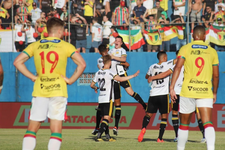 O Criciúma vai enfrentar o Brusque: veja onde assistir ao jogo do Campeonato Alagoano