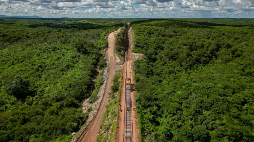 Cerca de 71% das obras da Transnordestina estão concluídos, no trecho que liga Eliseu Martins a Acopiara