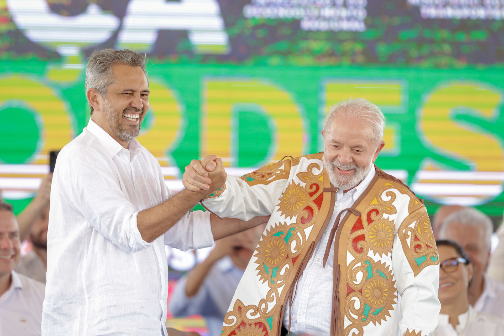 O presidente da República, Luiz Inácio Lula da Silva,e o governador do Ceará, Elmano de Freitas, durante visita presidencial ao Ceará. (Foto: AURÉLIO ALVES)