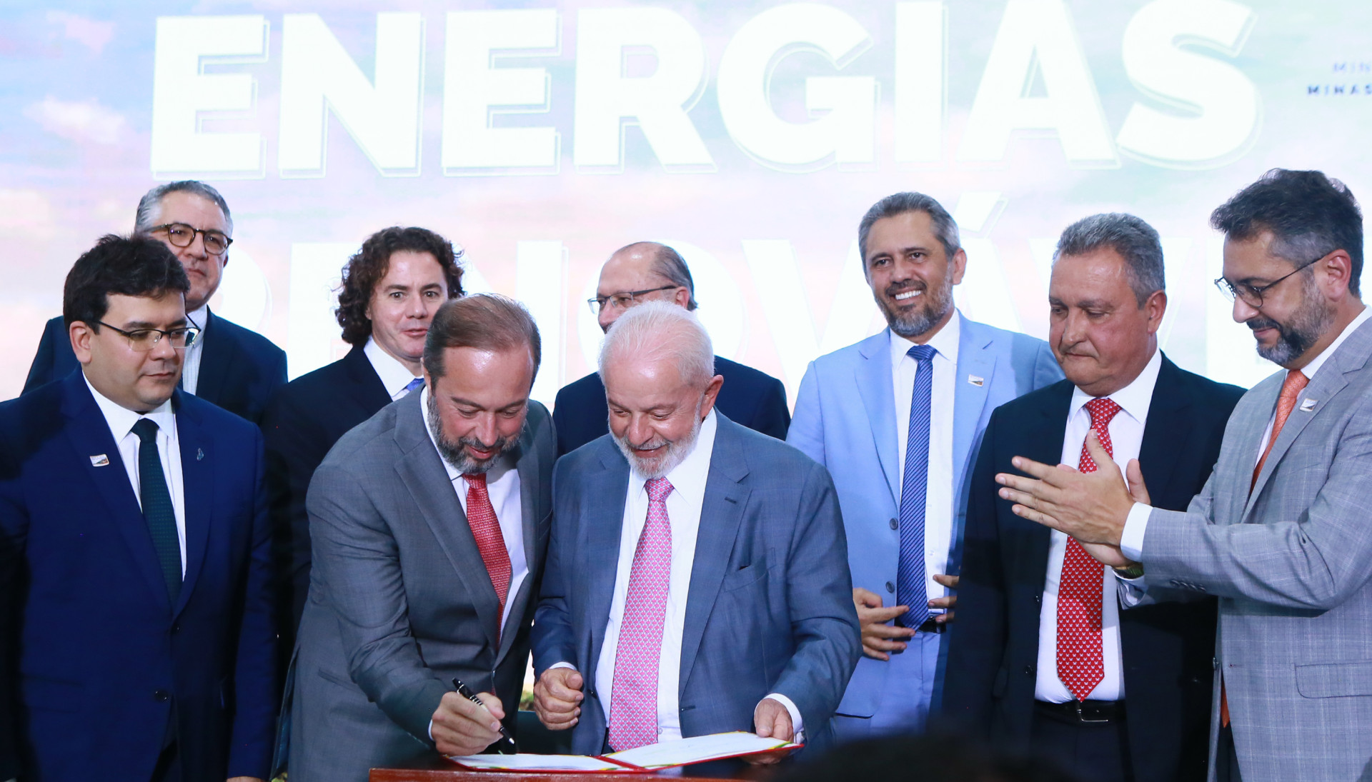 ￼Com a MP, projeção é que mais 34 GW de energia sejam injetados no sistema (Foto: TAUAN ALENCAR MME)