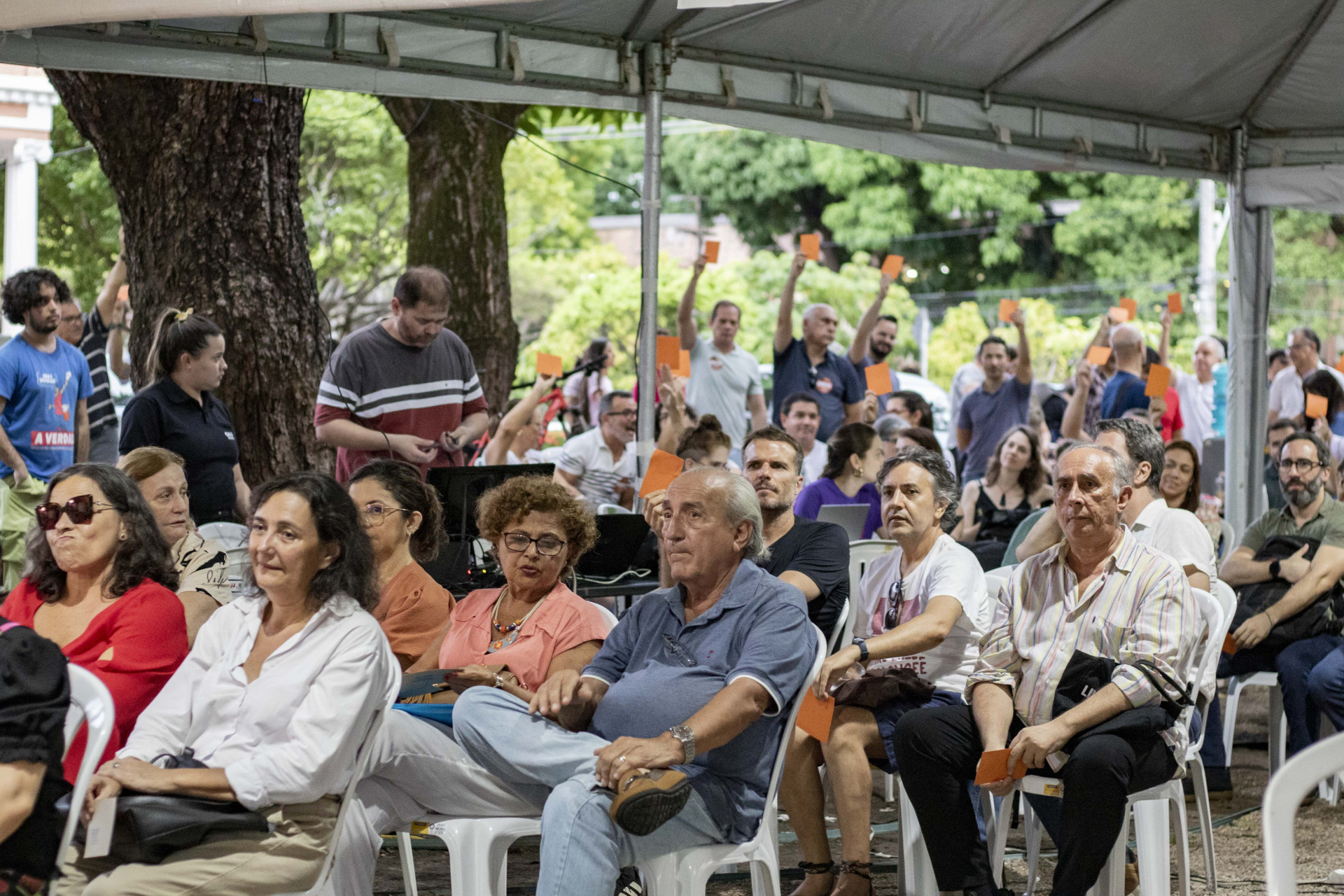 FORTALEZA, CEARÁ, BRASIL, 09-04-2024: Assembleia Geral da ADUFC sobre greve docente na UFC, UFCA e UNILAB com votação e alguns debates com professores na Reitoria da UFC no Benfica. (Foto: Samuel Setubal/ O Povo) (Foto: Samuel Setubal)