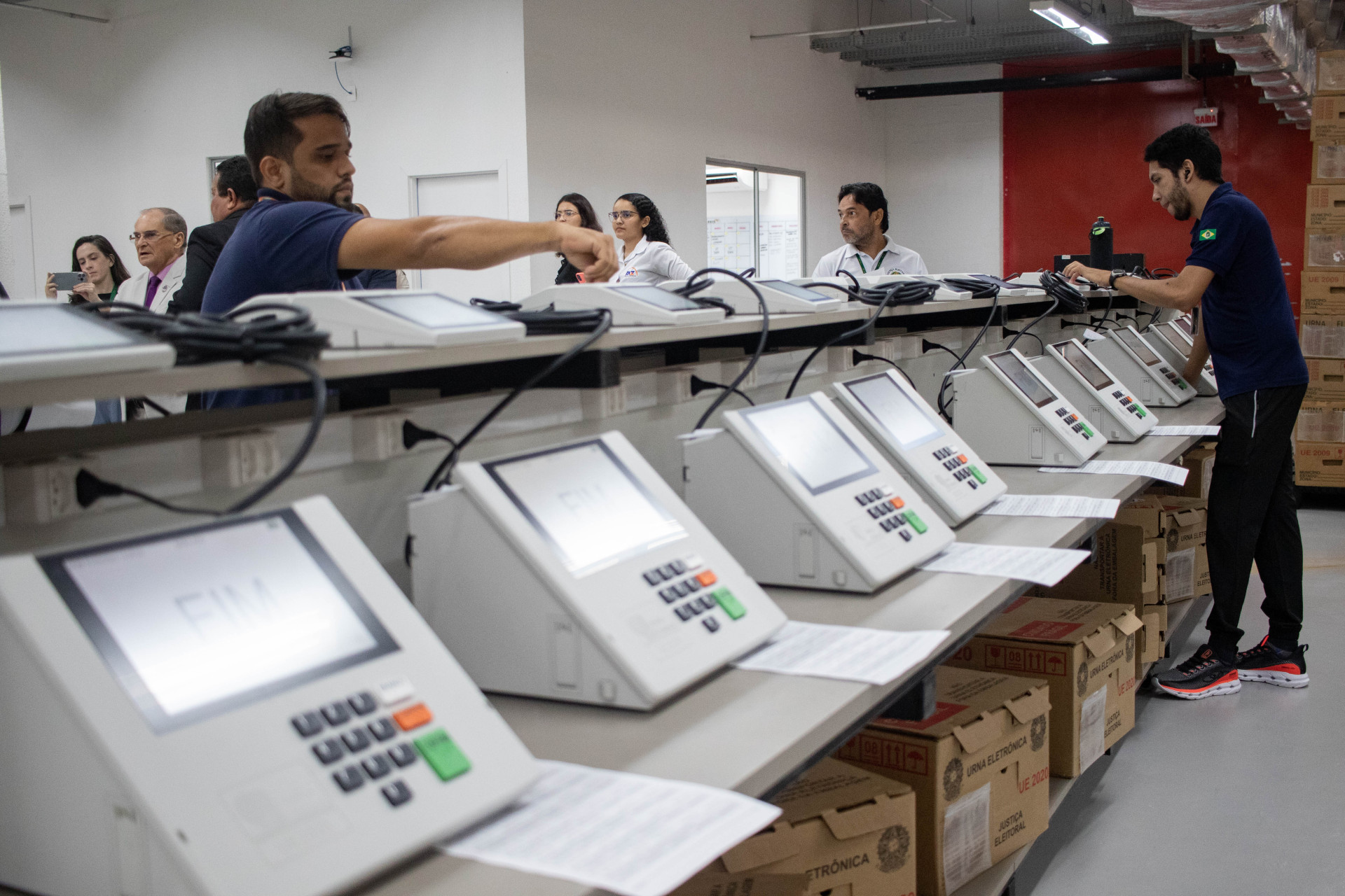 ￼URNAS eletrônicas das próximas eleições (Foto: Samuel Setubal)