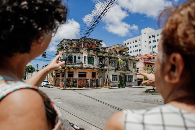 Casarão da Jacarecanga tem 2º andar pertecente à Santa casa de Misericórdia. 