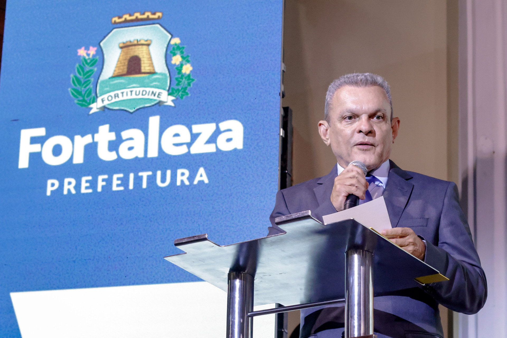 FORTALEZA, CEARÁ,  BRASIL- 18.04.2024: 7° Medalha de Iracema, entregue pelo Prefeito de Fortaleza José Sarto, no Teatro SãoJosé. (Foto: Aurélio Alves (Foto: AURÉLIO ALVES)