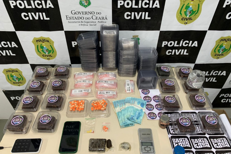 Material apreendido pela Polícia Civil em Sobral