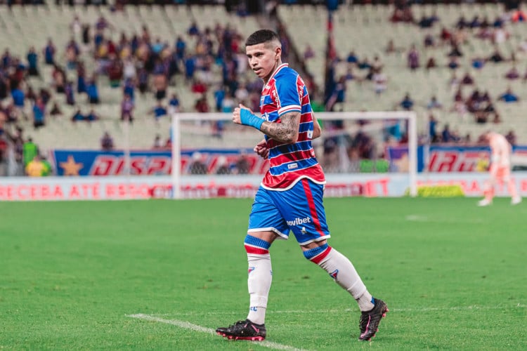 Atacante Machuca será titular do Fortaleza contra o Criciúma