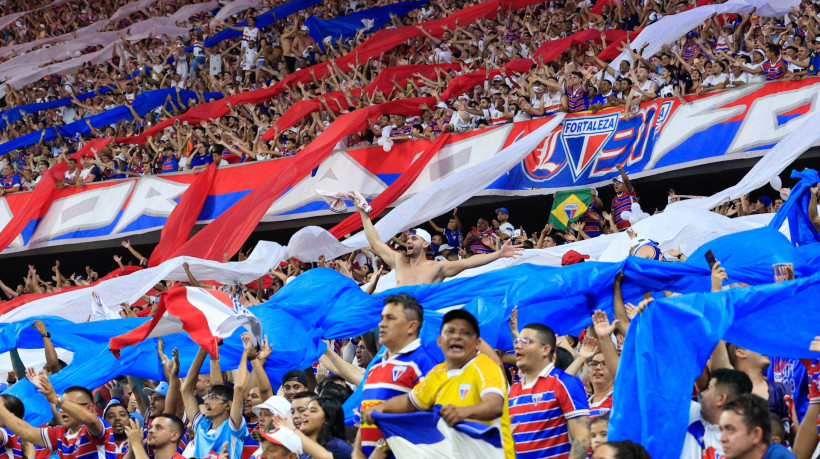 Torcida do Tricolor de Aço prepara um verdadeiro caldeirão para empurrar o Fortaleza rumo à classificação para as quartas de final da Copa Sul-Americana