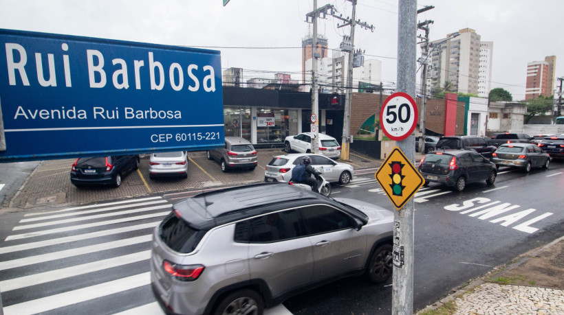 ?AVENIDA passou por atualização na sinalização