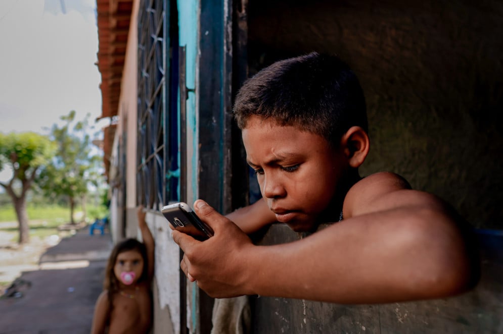 As tecnologias da comunicação e informação favorecem o cultivo de valores mais liberais entre as gerações mais novas (Foto: AURÉLIO ALVES)