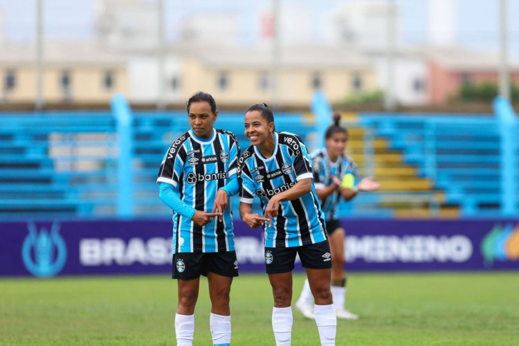 Grêmio goleia Avai/Kindermann por 6 a 0 no Brasileirão Feminino