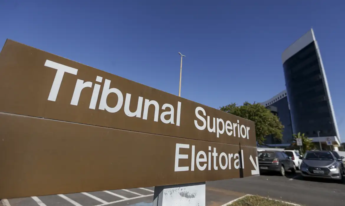 Tribunal Superior Eleitoral (TSE), em Brasília, autorizou envio de tropas federais para três municípios