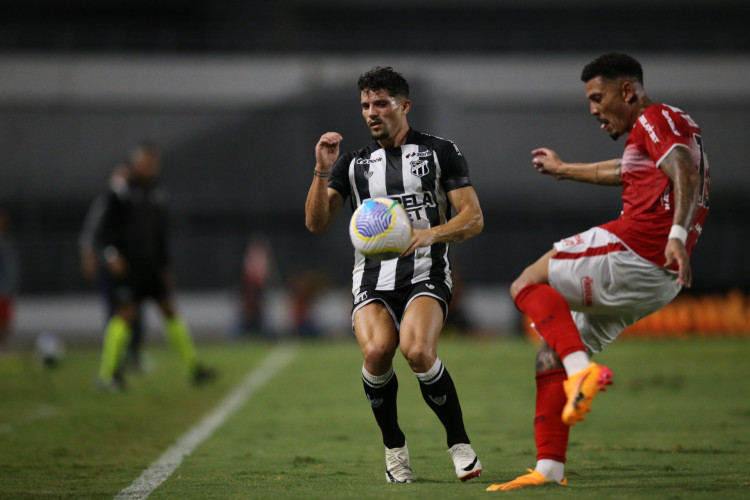 Vovô foi derrotado pelo Galo da Praia fora de casa