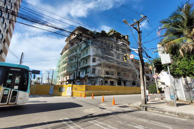 INTERDIÇÃO de ruas para obras de demolição do São Pedro foi ampliada