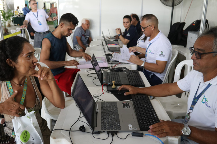 ￼AÇÃO organizada pelo Governo segue até hoje na Praça José de Alencar