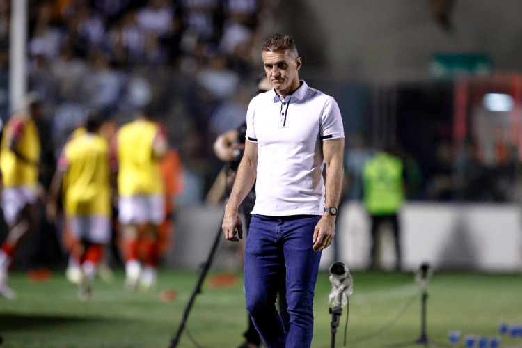 FORTALEZA, CEARÁ,  BRASIL- 06.05.2024: Vagner Mancini. Ceará x CRB. Estádio Presidente Vargas. Campeonato brasileiro série B.