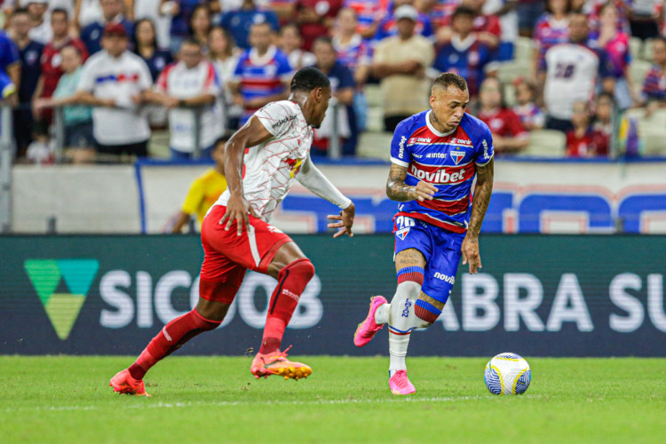 Atacante Breno Lopes no jogo Fortaleza x RB Bragantino, no Castelão, pelo Campeonato Brasileiro Série A 2024