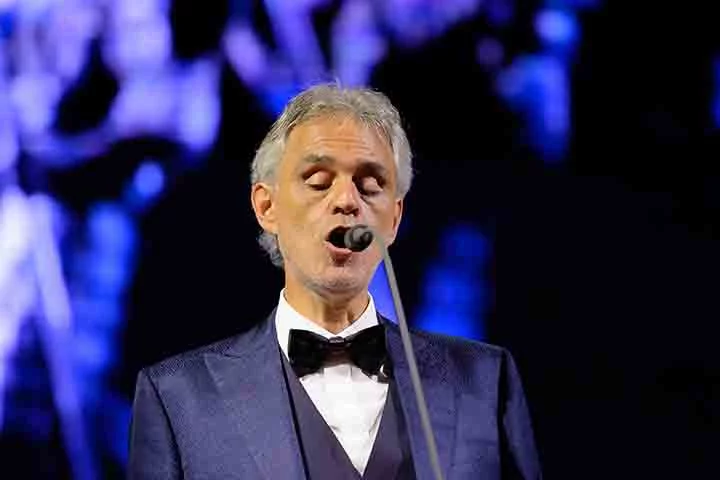 O cantor Andrea Bocelli fará uma série de shows no Brasil entre os dias 17 e 26 de maio. É a sexta vez que o renomado tenor se apresenta em solo brasileiro. 
