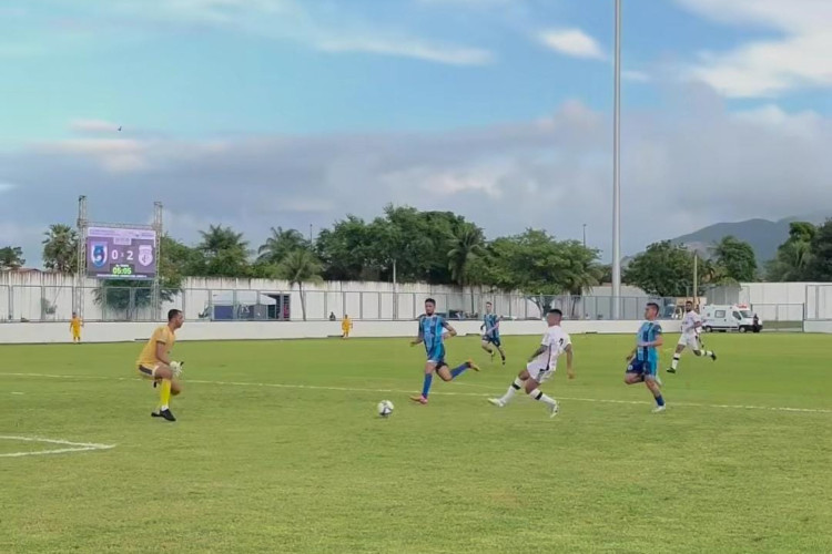 Maracanã e Treze no estádio Almir Dutra pela Série D