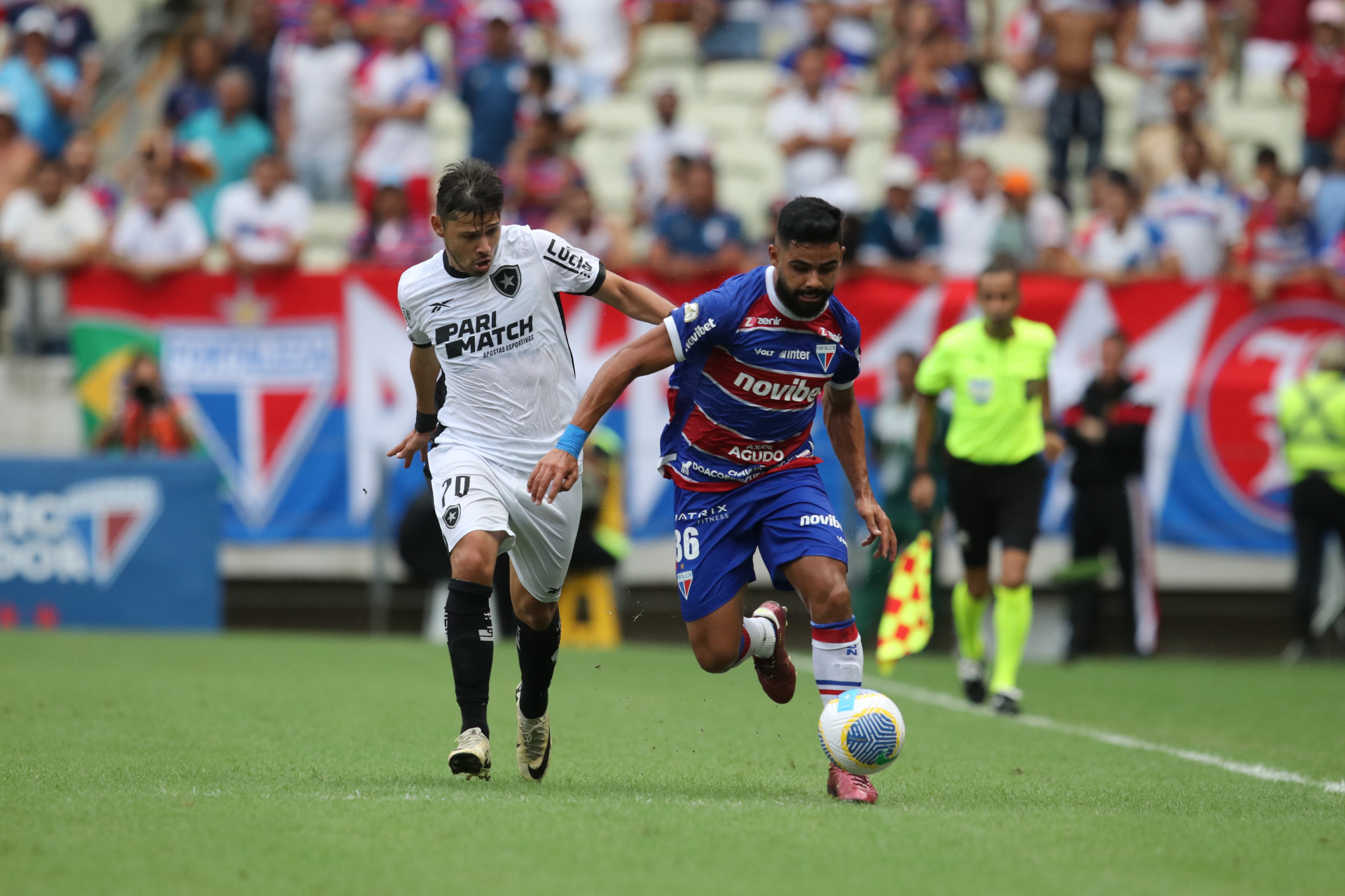 Fortaleza e Botafogo, no primeiro turno da Série A 2024, ficaram no 1 a 1 (Foto: FÁBIO LIMA)